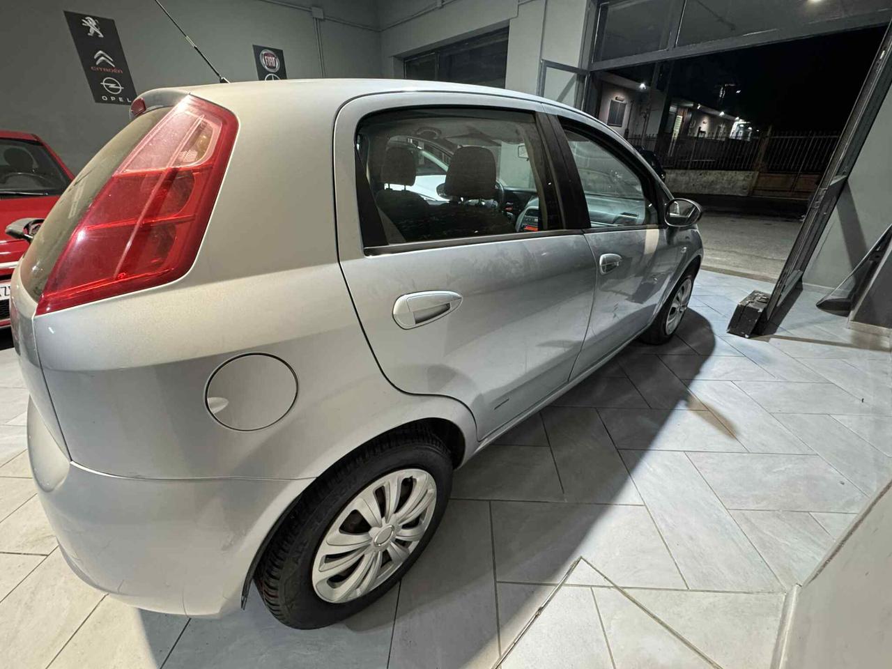 Fiat Grande Punto 1.4 BENZINA 5P SENZA DIFETT