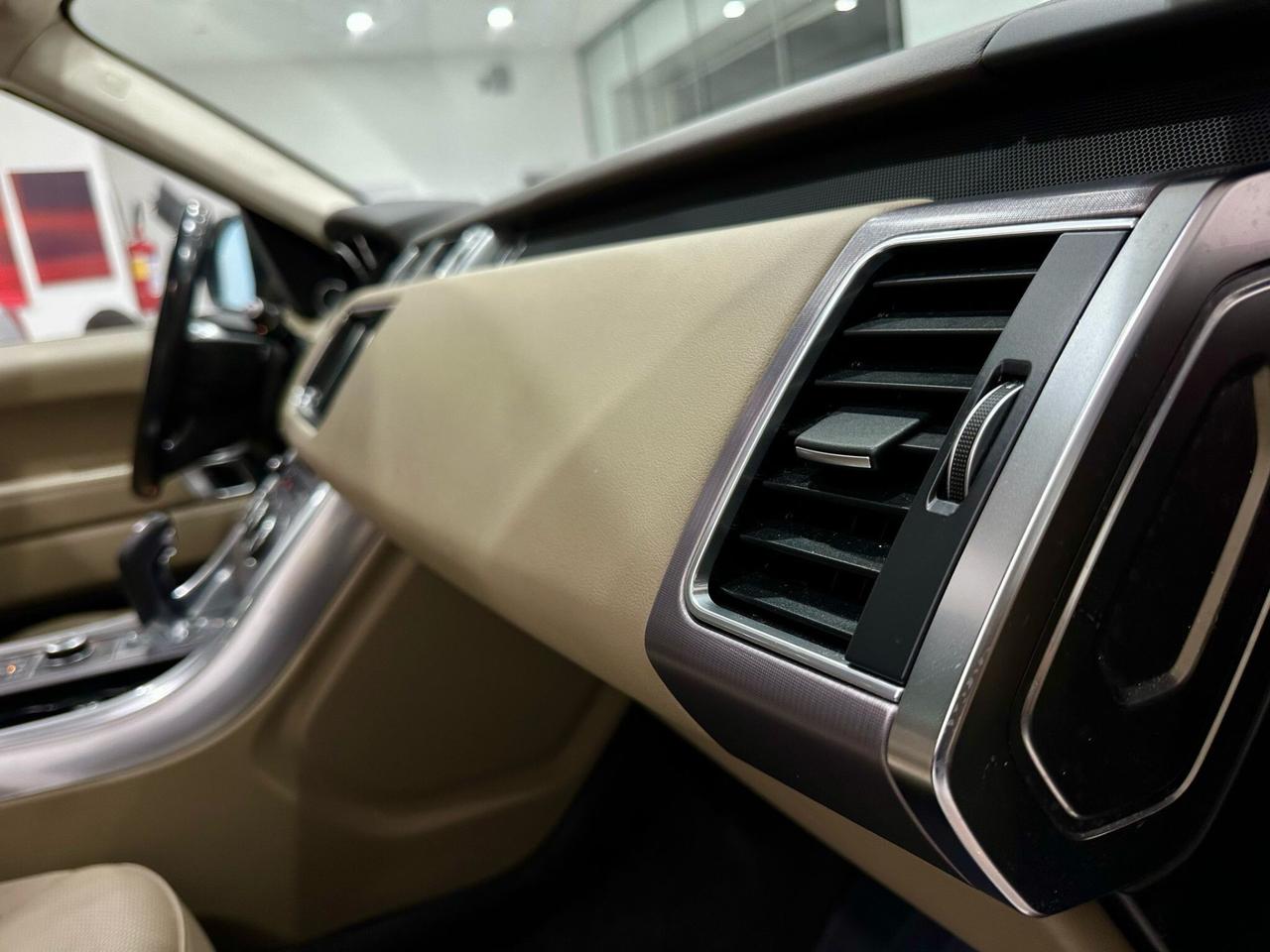 Land Rover Range Rover Sport 3.0 tdV6 HSE Dynamic