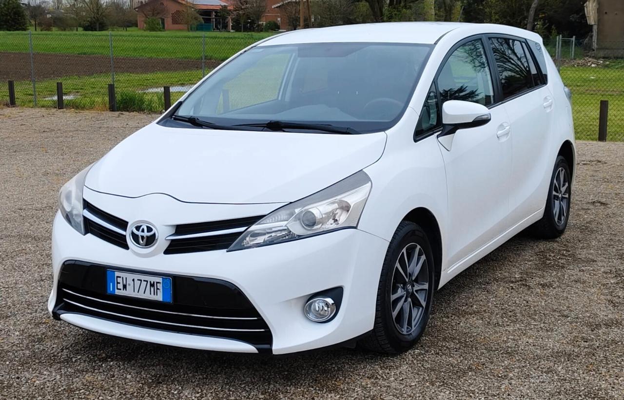 Toyota Verso 1.6 D-4D Style 7 posti