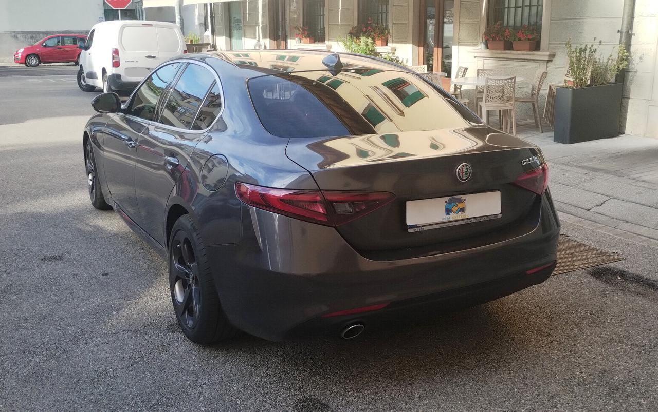 Alfa Romeo Giulia 2.2 Turbodiesel 160 CV AT8 Executive