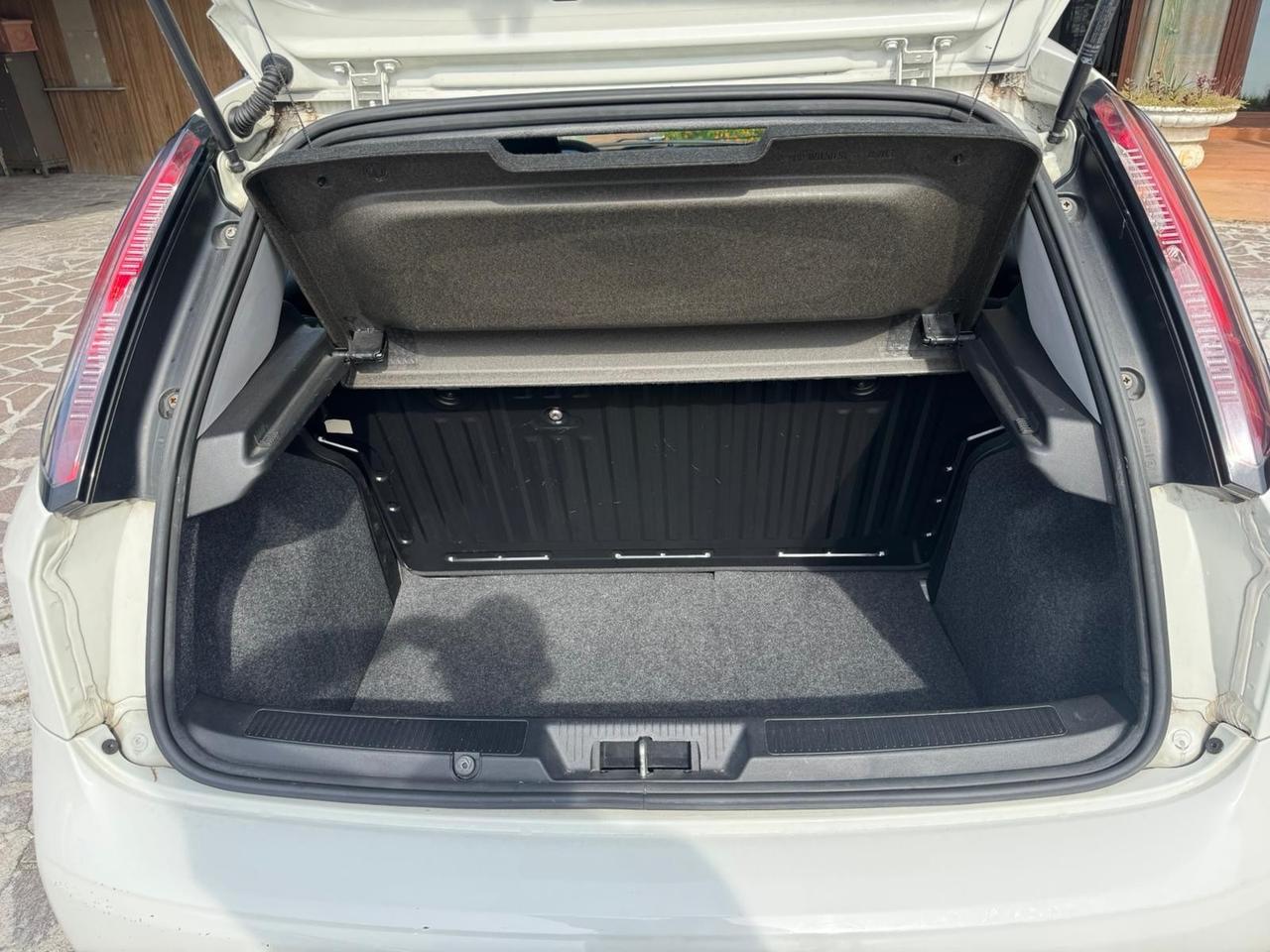 Fiat Punto 1.2 8V 5 porte Lounge neopatentati
