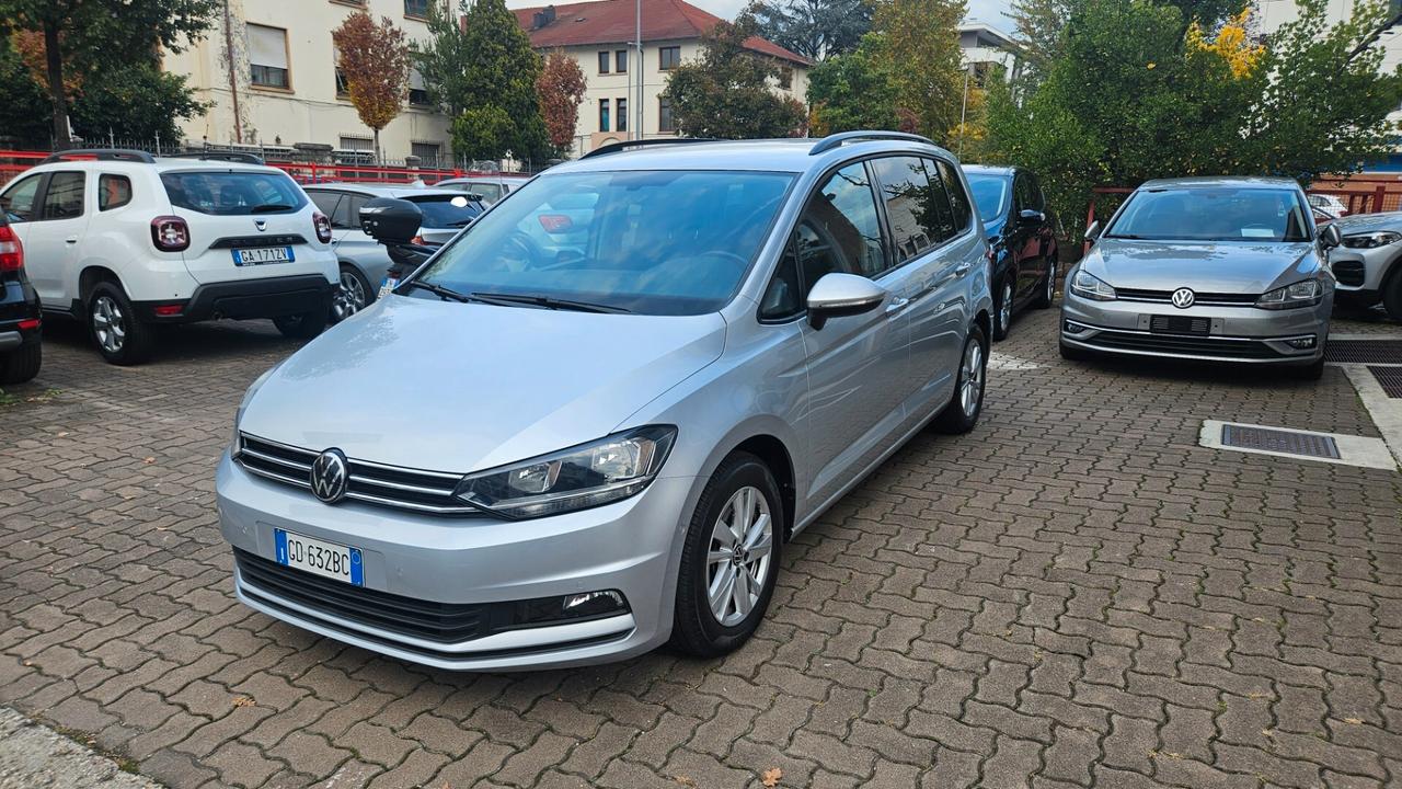 Volkswagen Touran 2.0 tdi 115cv dsg 7 POSTI-ACC-NAVY-CARPLAY