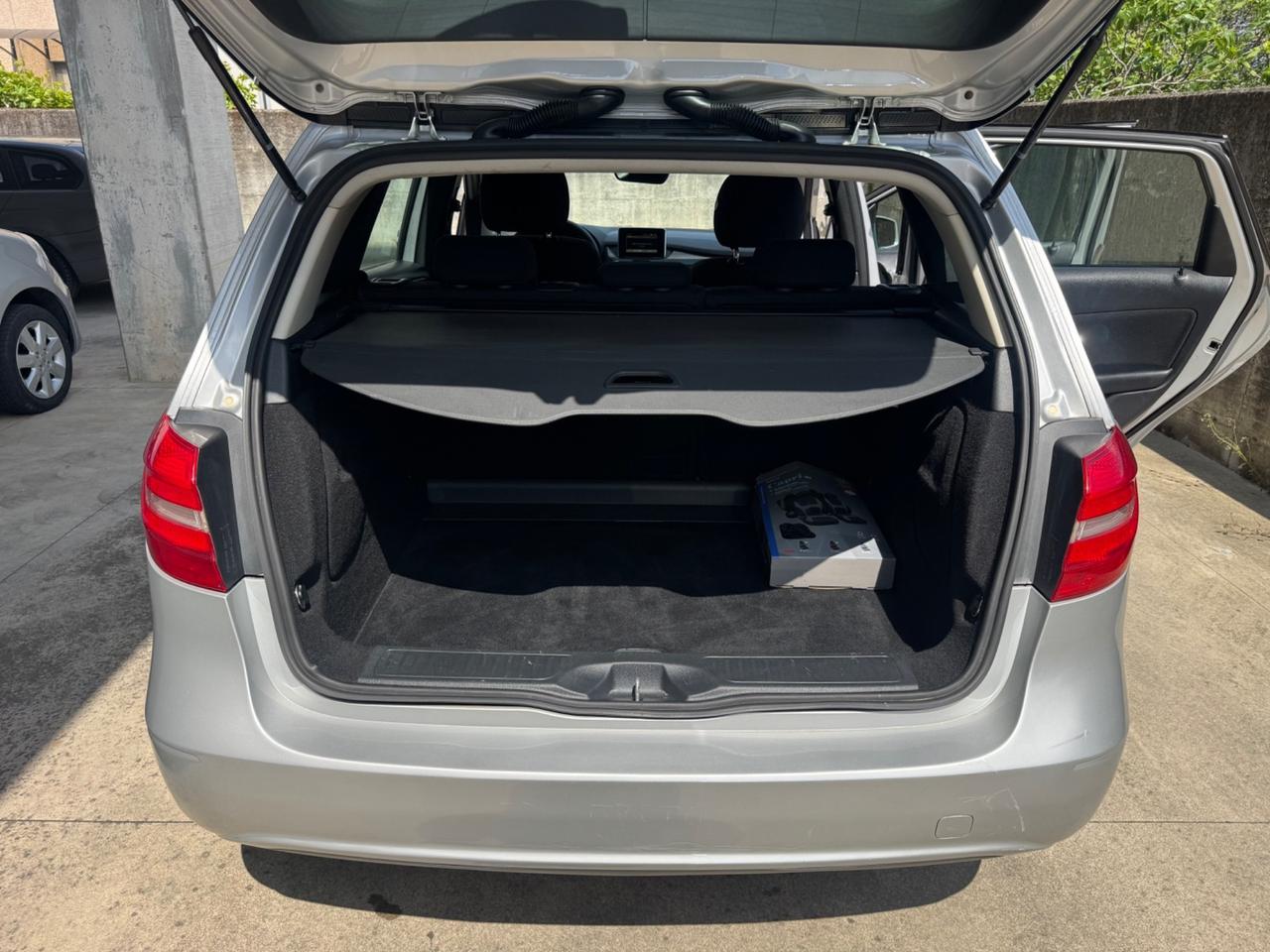 Mercedes-benz B 180 160 BlueEFFICIENCY Executive