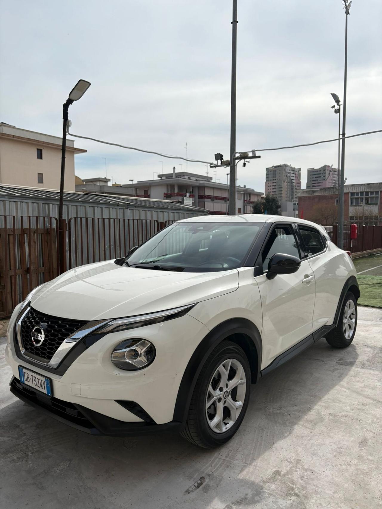 Nissan Juke 1.0 DIG-T 117 CV N-Connecta