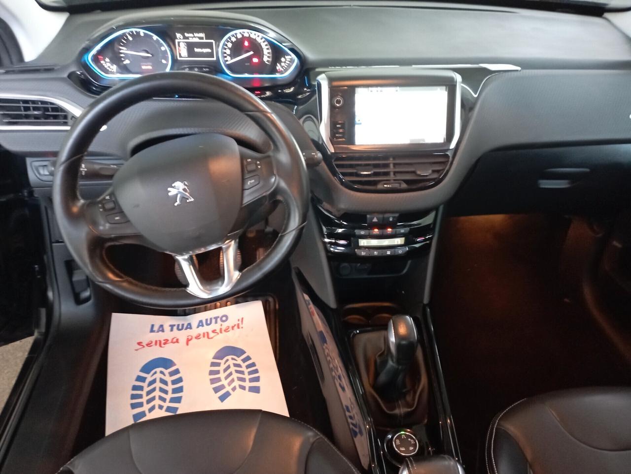 Peugeot 2008 BlueHDi 100 Allure Navi R17