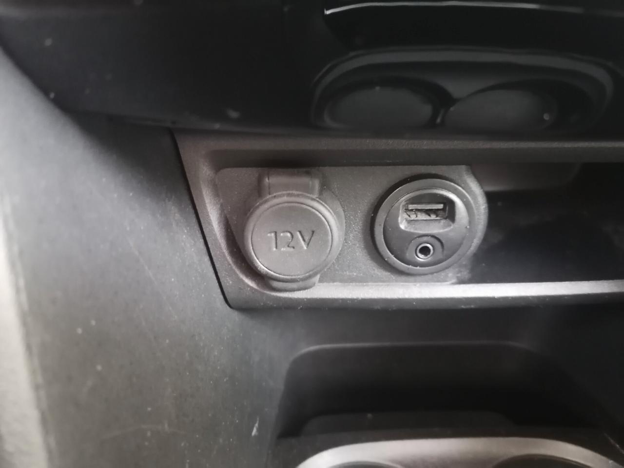 Peugeot 2008 1.6 BlueHDi 120 ALLURE 2017