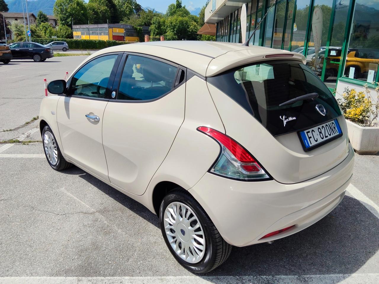 Lancia Ypsilon 1.2 70 cv EcoChic GPL unicoproprietario