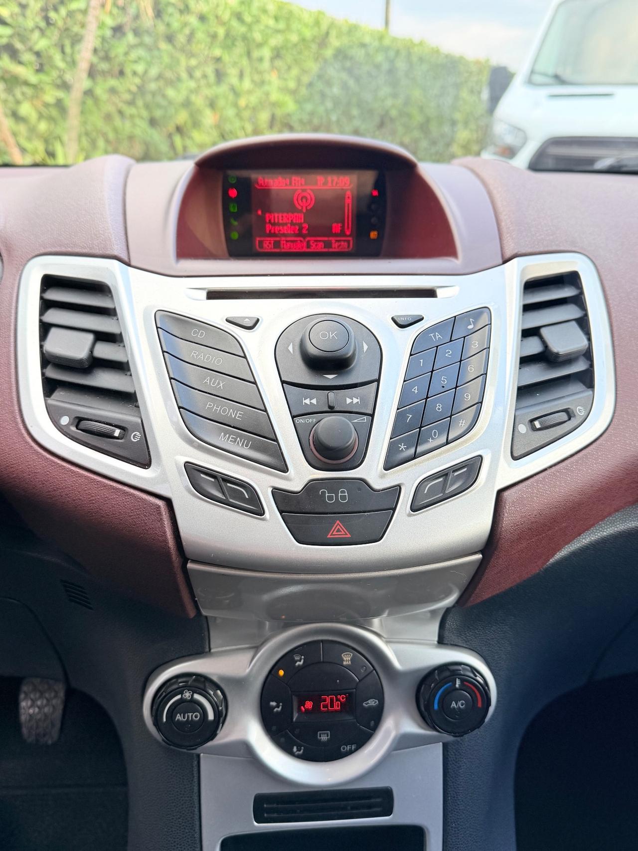 Ford Fiesta 1.4 TDCi 68CV 5 PORTE TITANIUM NEO OK