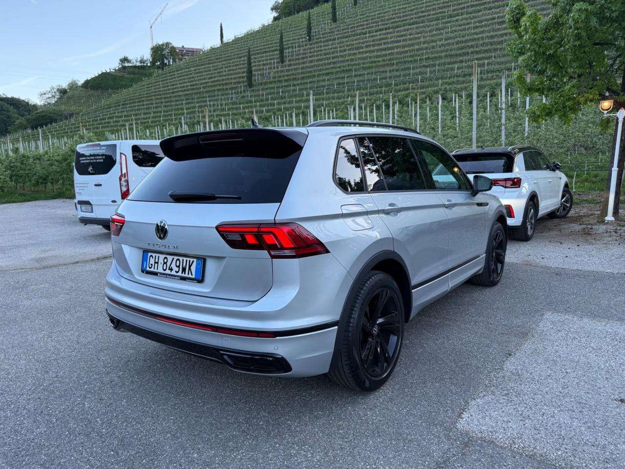 Volkswagen Tiguan 2.0 TDI 150 CV SCR DSG R-Line