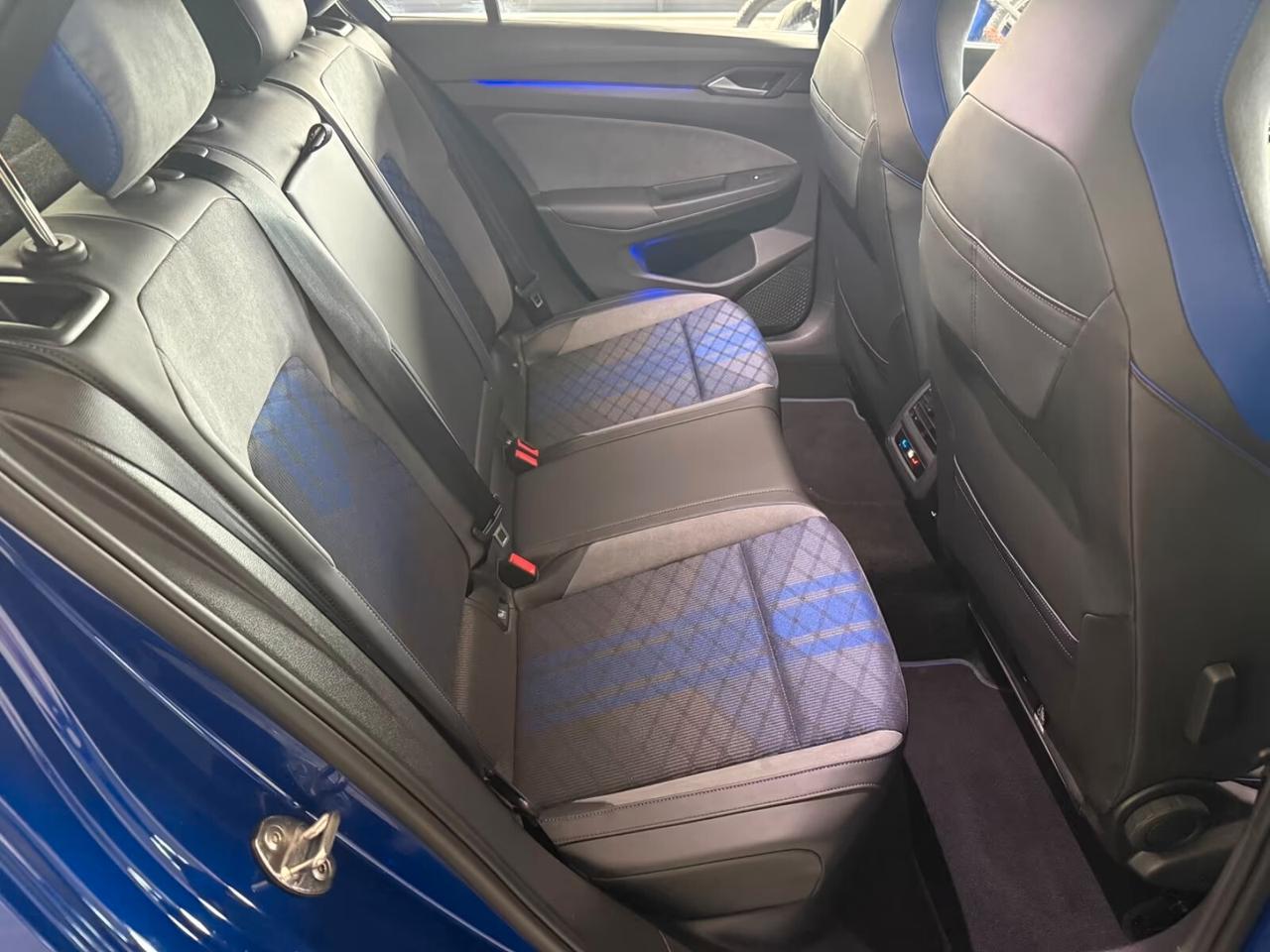 Volkswagen Golf VIII 8 R 4Motion Matrix