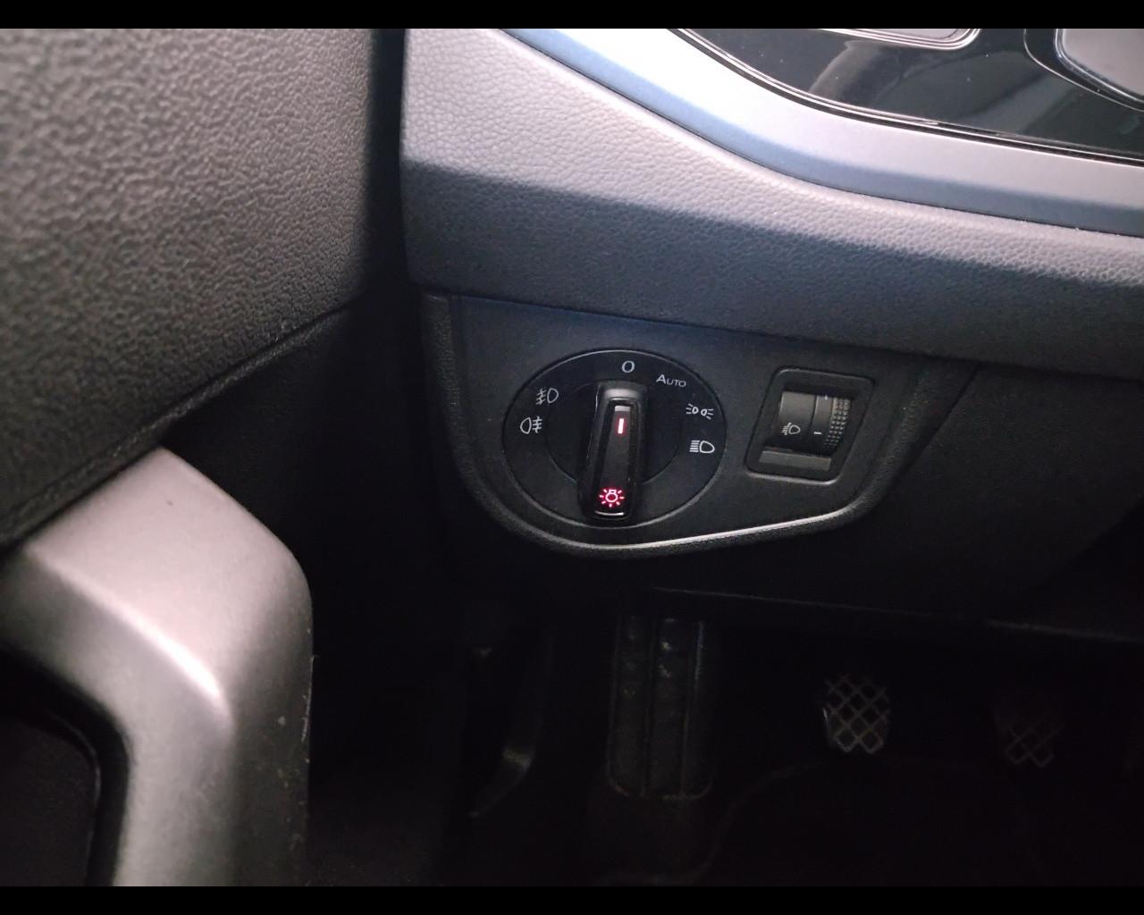 VOLKSWAGEN Polo VI 2017 - Polo 5p 1.0 tsi Sport 95cv