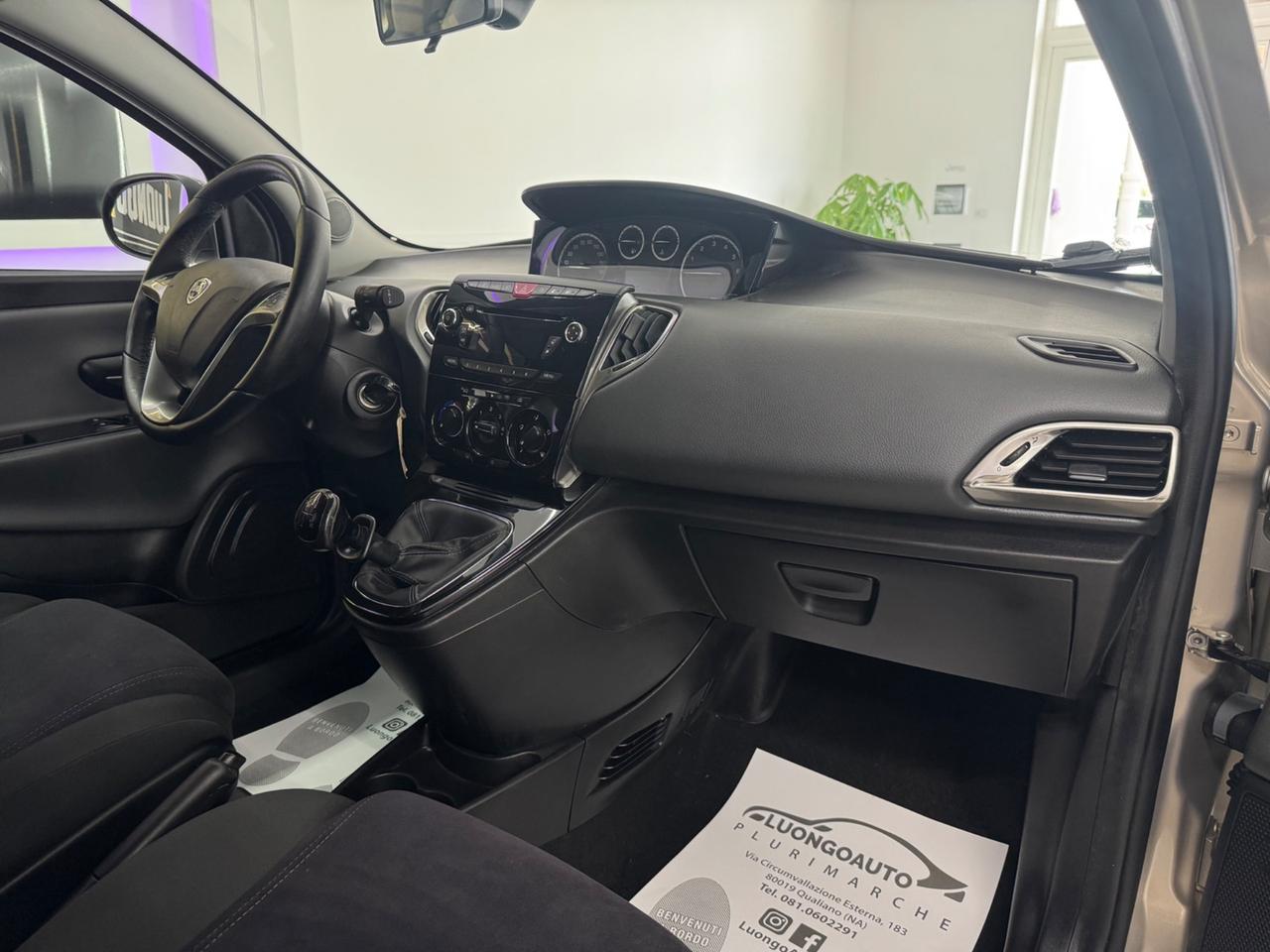 Lancia Ypsilon 0.9 TwinAir 85 CV Metano Ecochic Gold