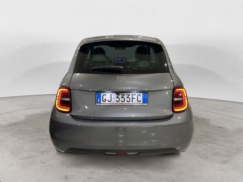 FIAT 500 La Prima Berlina