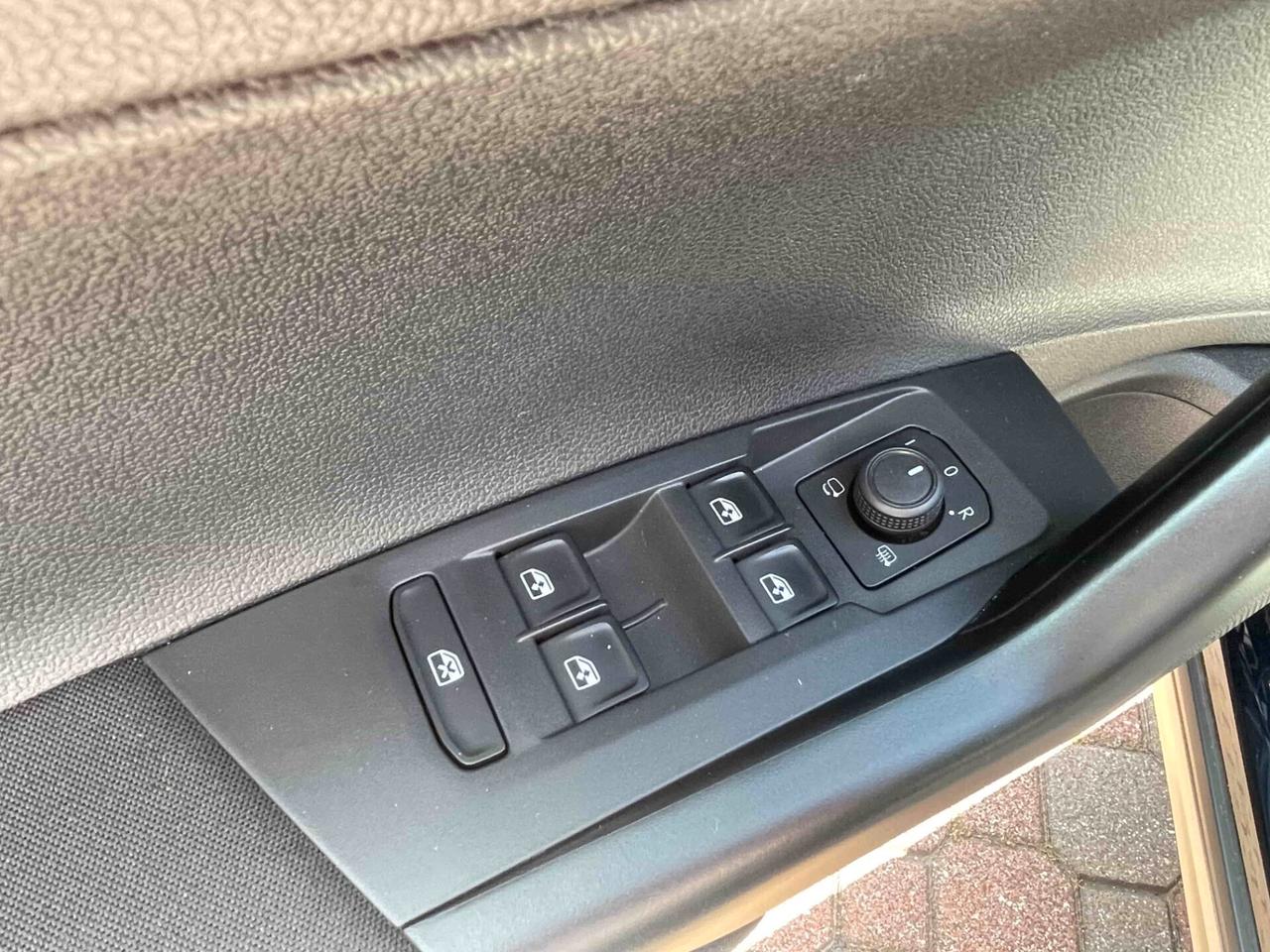 Volkswagen Taigo 1.0 TSI 110 CV DSG Life NEOPATENTATI