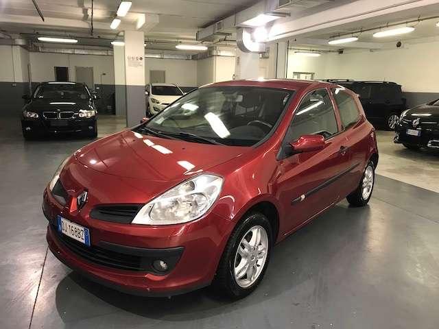 Renault Clio Clio III 2005 3p 1.2 16v Luxe