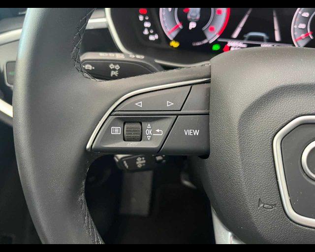 AUDI Q3 35 TDI S tronic Business Advanced