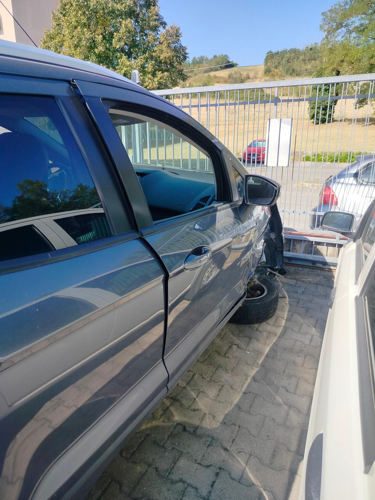 Ford EcoSport 1.5 TDCi 95 CV SINISTRATA