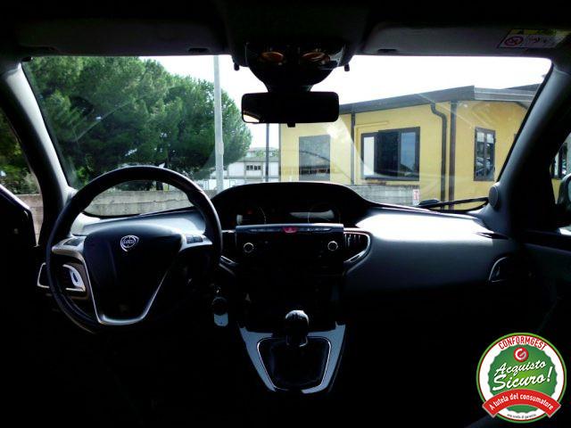 LANCIA Ypsilon 0.9 TwinAir 85 CV 5 porte Metano Ecochic Elle