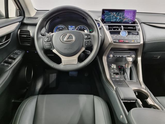 LEXUS NX 300 Hybrid 4WD LUXURY