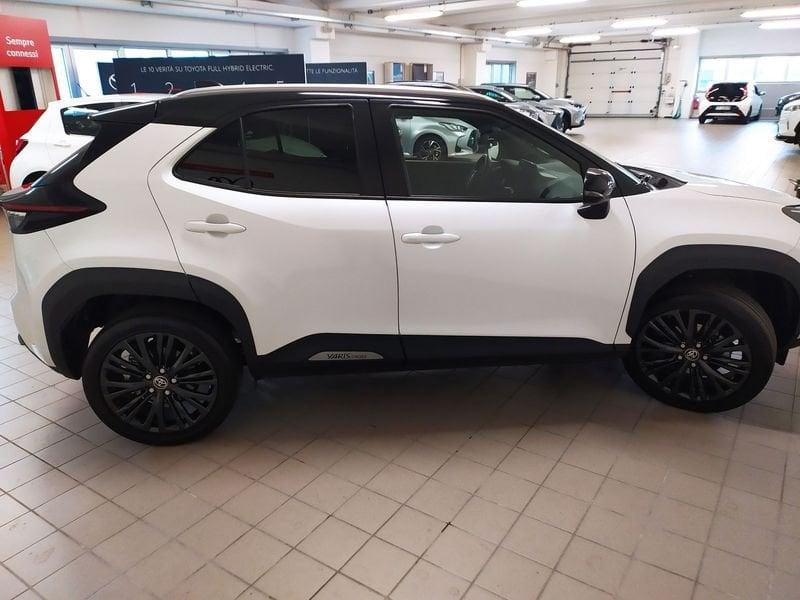 Toyota Yaris Cross 1.5 Hybrid 5p. E-CVT AWD-i Adventure