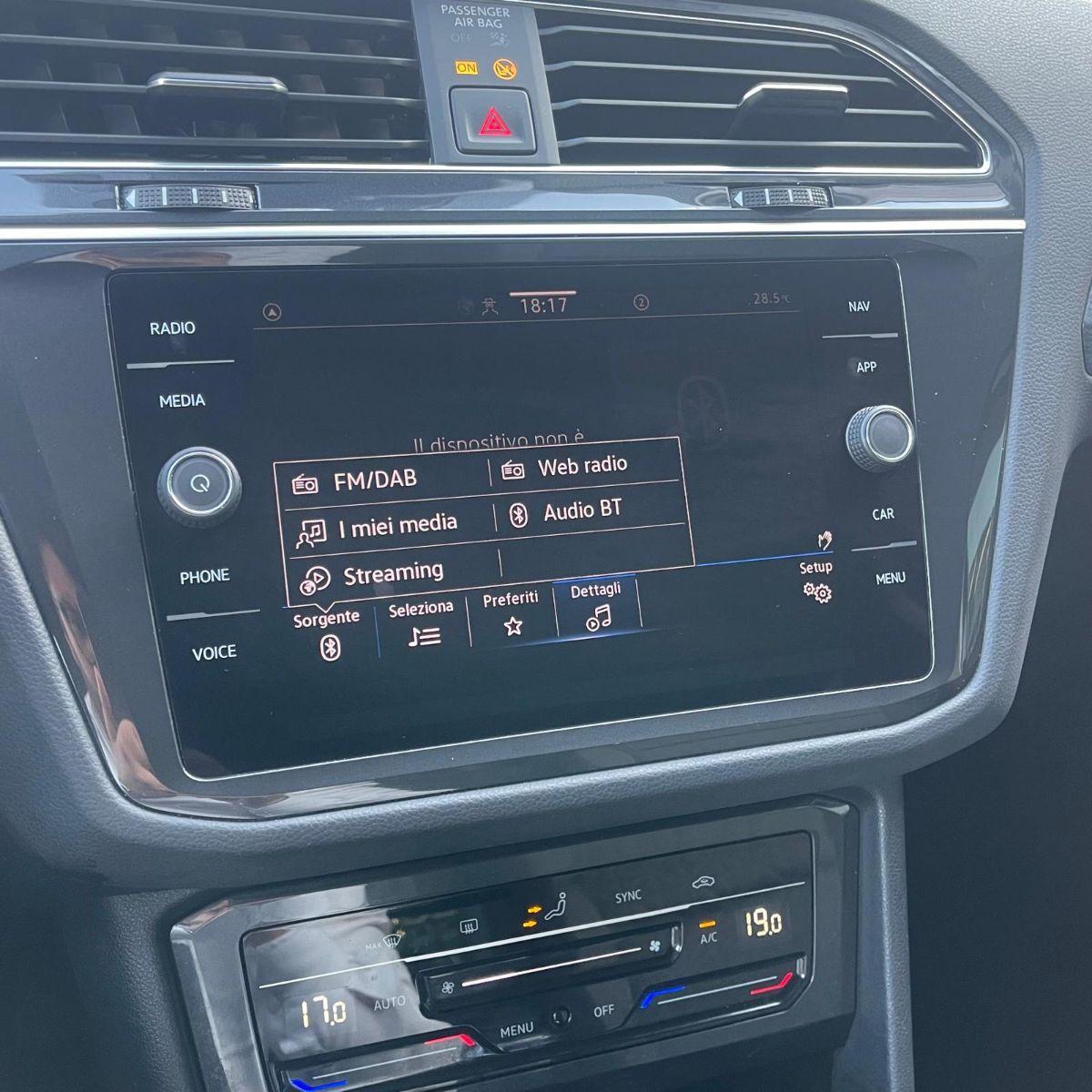 VOLKSWAGEN - Tiguan - 2.0 TDI DSG LIFE BMT