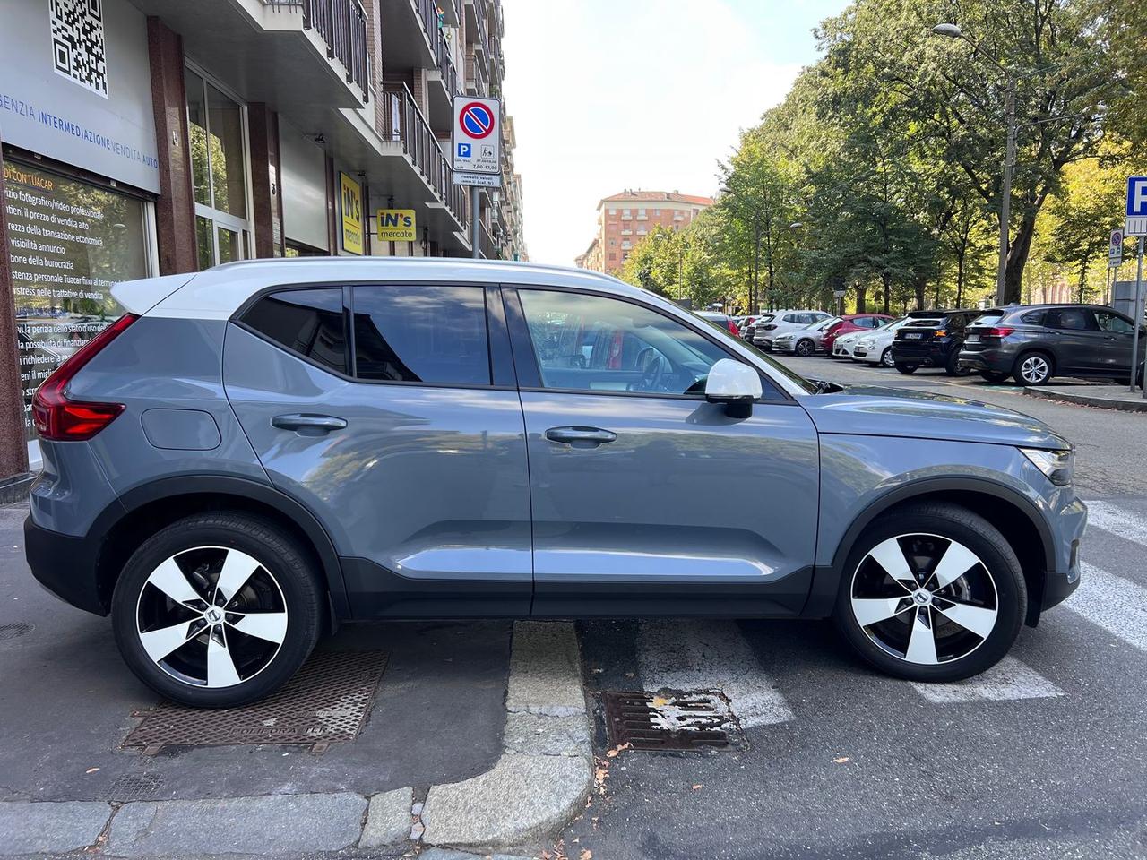 Volvo XC40 Momentum Pro D3 #6864