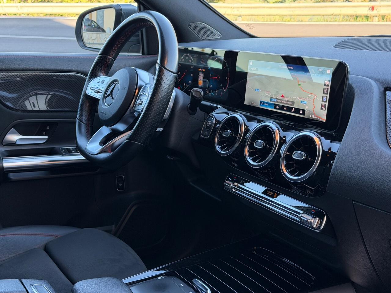 Mercedes-benz GLA 200 d AMG Premium - IVA ESPOSTA