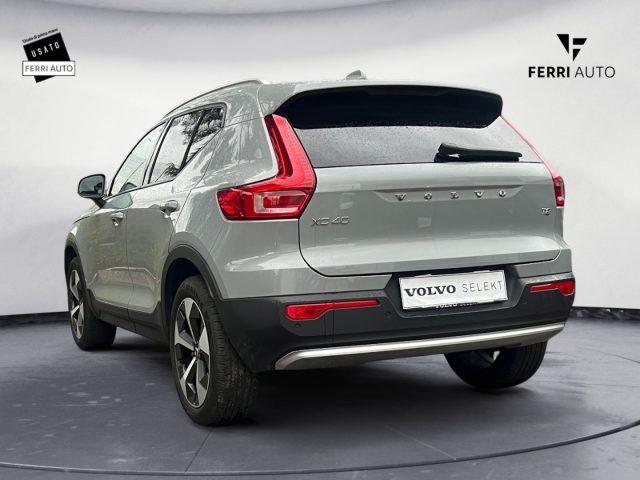 VOLVO XC40 T2 automatico Micro Hybrid Core