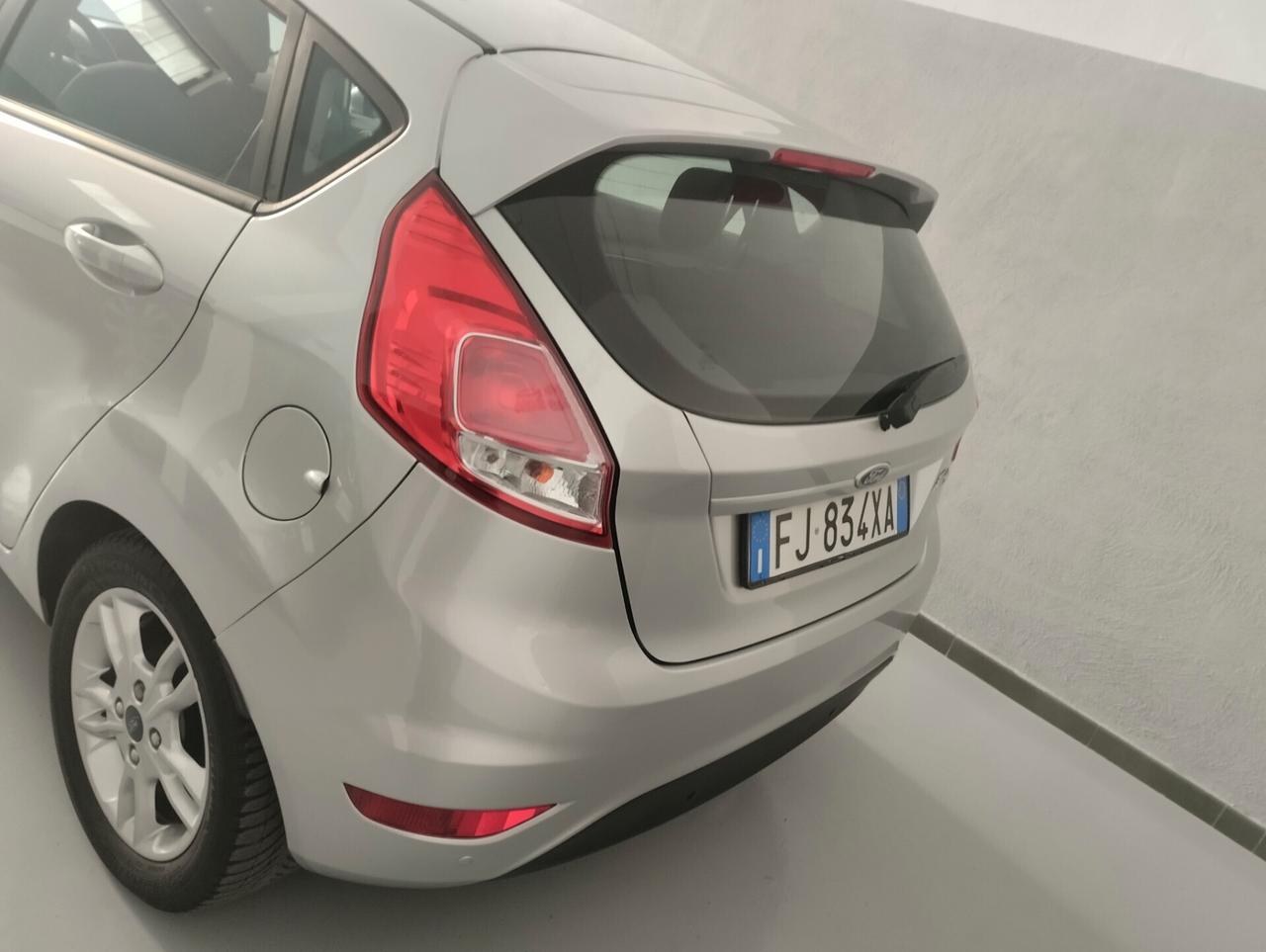 Ford Fiesta 1.5 TDCi 75CV 5 porte Titanium
