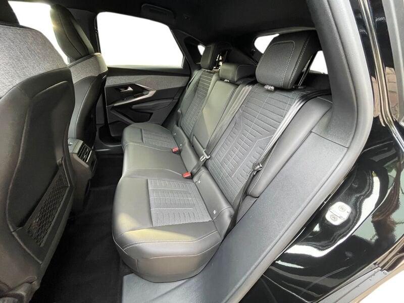 Peugeot 3008 1.2 hybrid GT 145cv e-dcs6- NUOVO