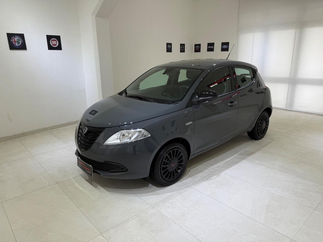 LANCIA YPSILON 1.2 69 CV 5 PORTE ELLE