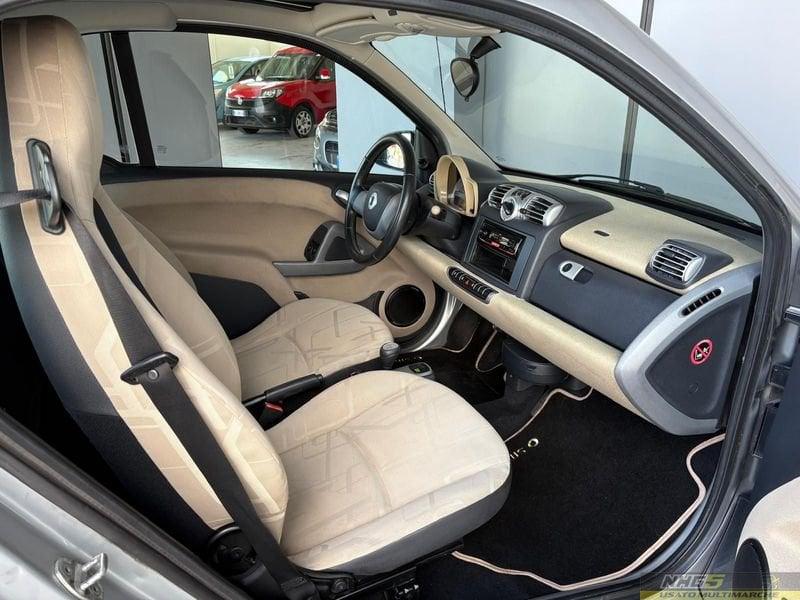 smart fortwo fortwo 1000 52 kW MHD coupé pure