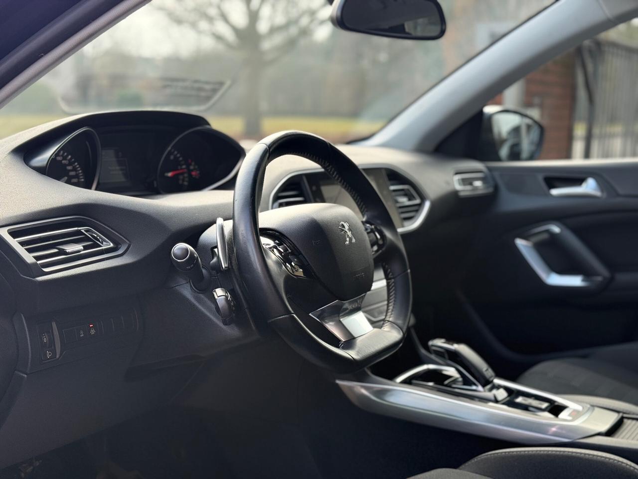 Peugeot 308 BlueHDi 130 S&S EAT8 SW Allure