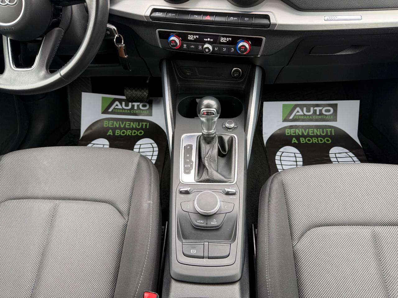 Audi Q2 30 TDI S tronic Identity Black 1.6 my20