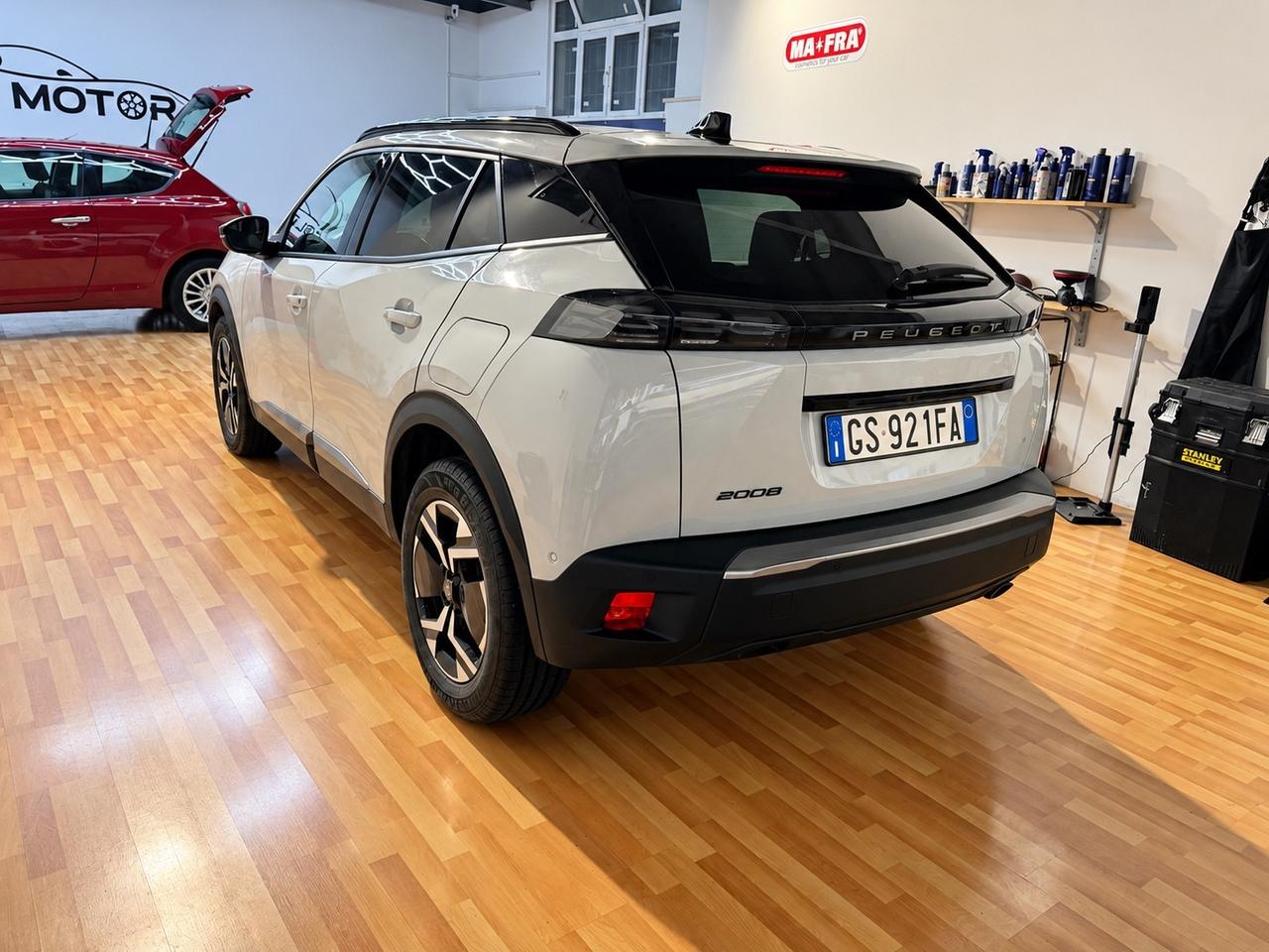 Peugeot 2008 PureTech 100 S&S Allure