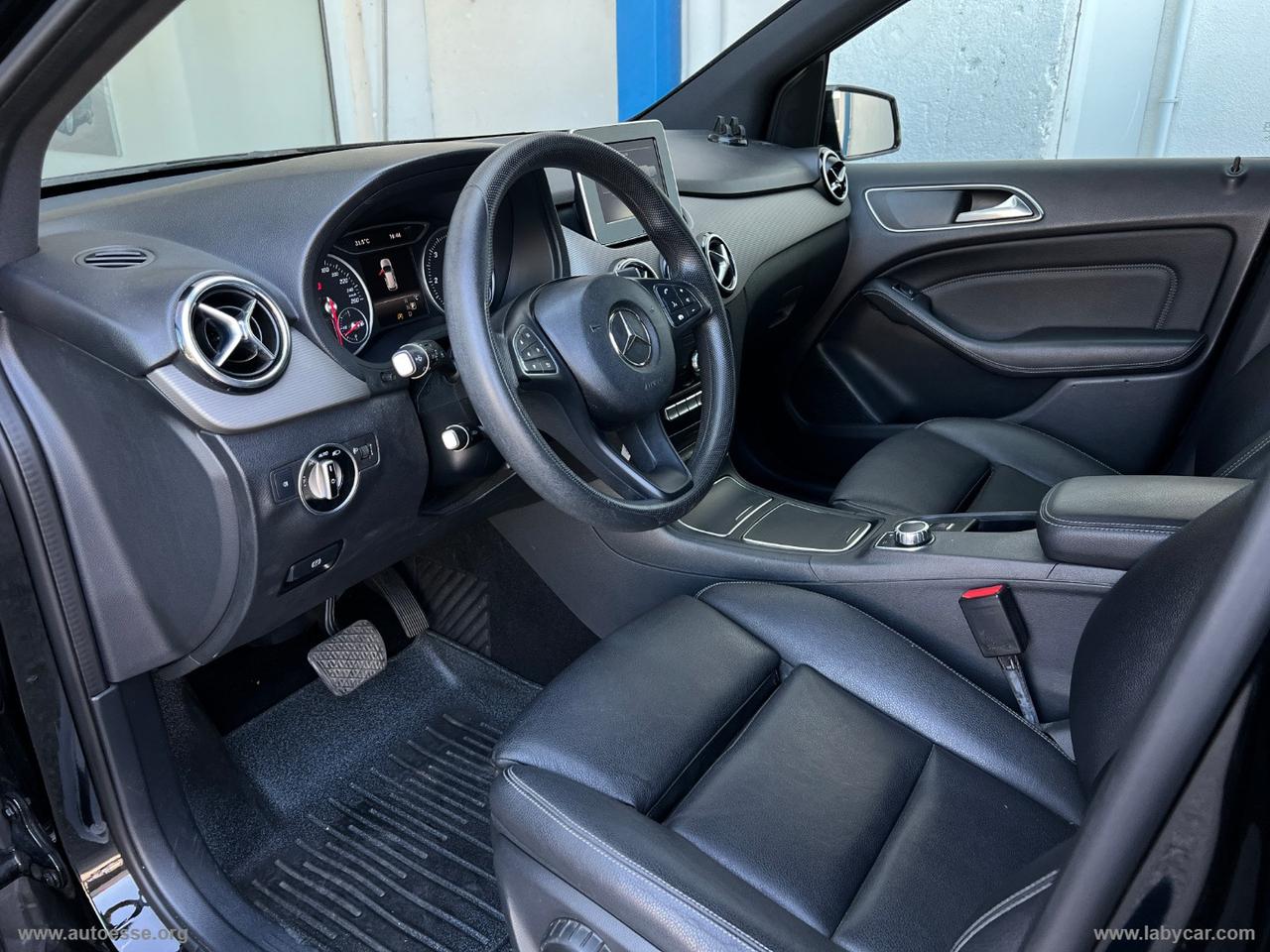 MERCEDES-BENZ B 180 d Automatic Executive