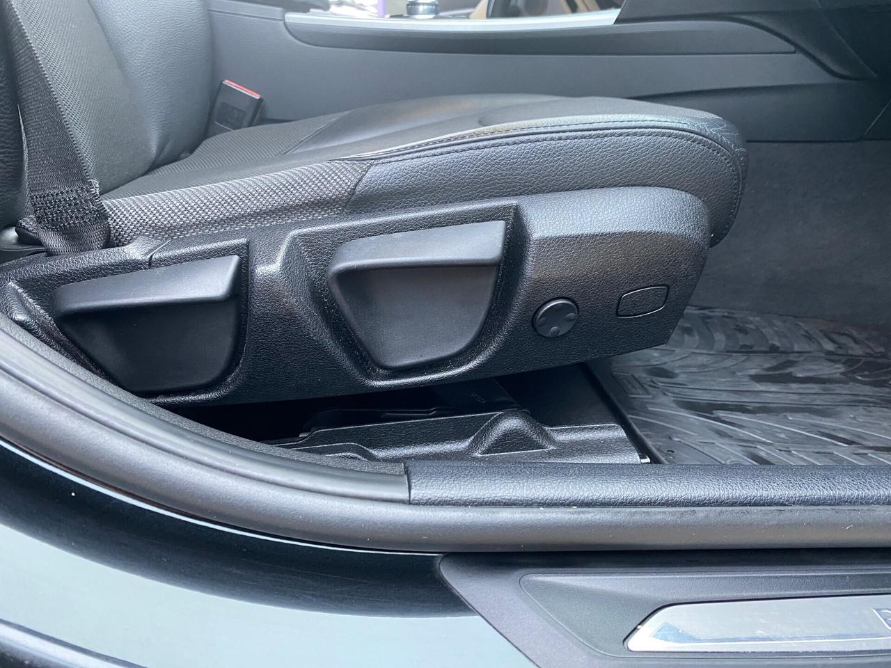 BMW 318 D TOURING MODERN - GANCIO TRAINO