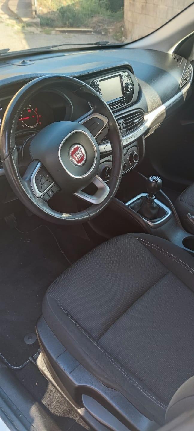 Fiat Tipo 1.6 Mjt S&S SW Lounge