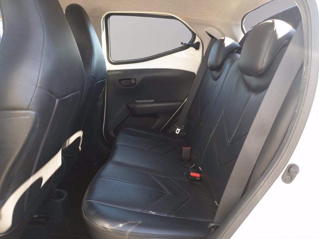 TOYOTA Aygo 5p 1.0 x-play my15 del 2015
