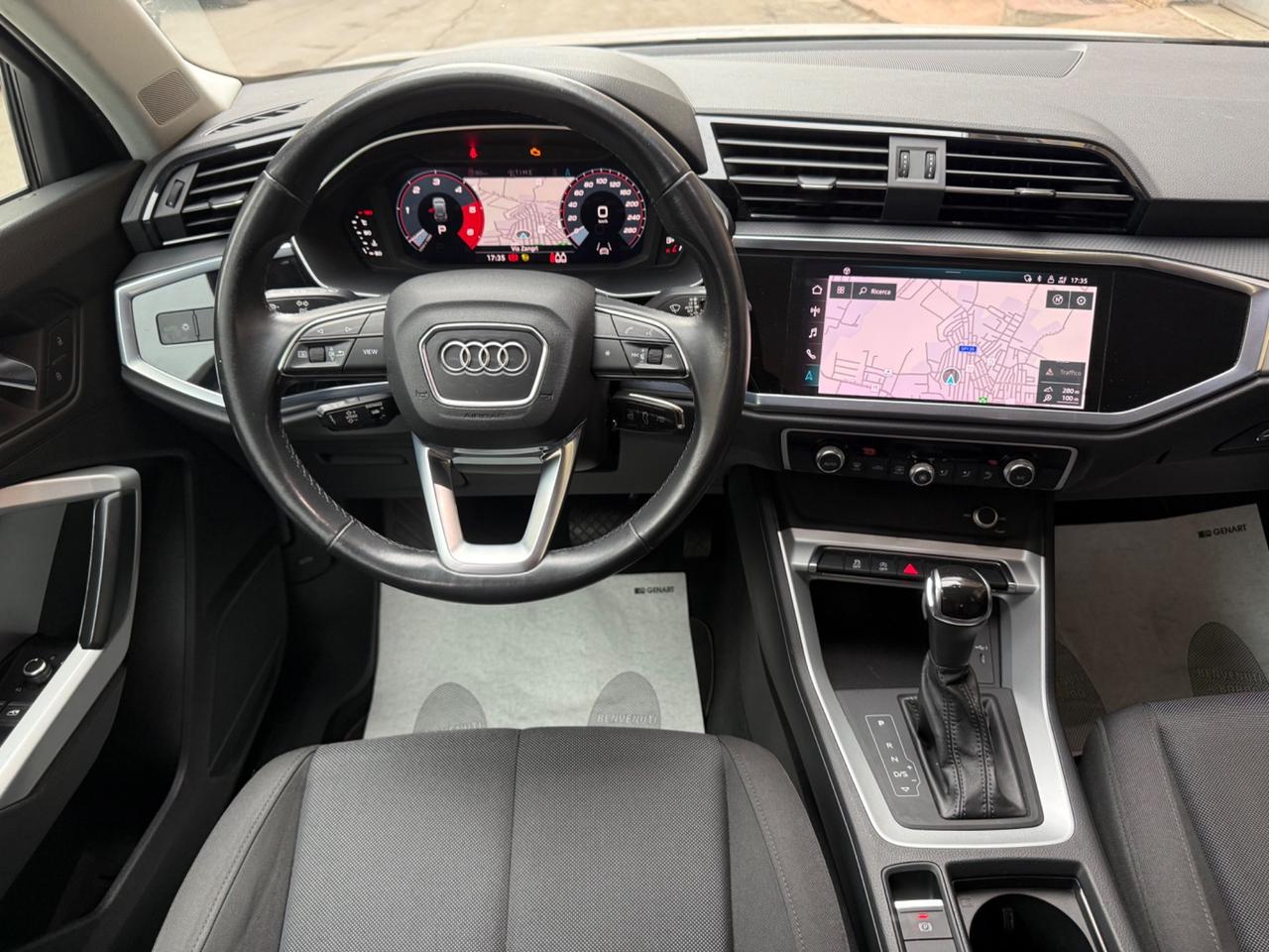 Audi Q3 35 TDI S tronic Business