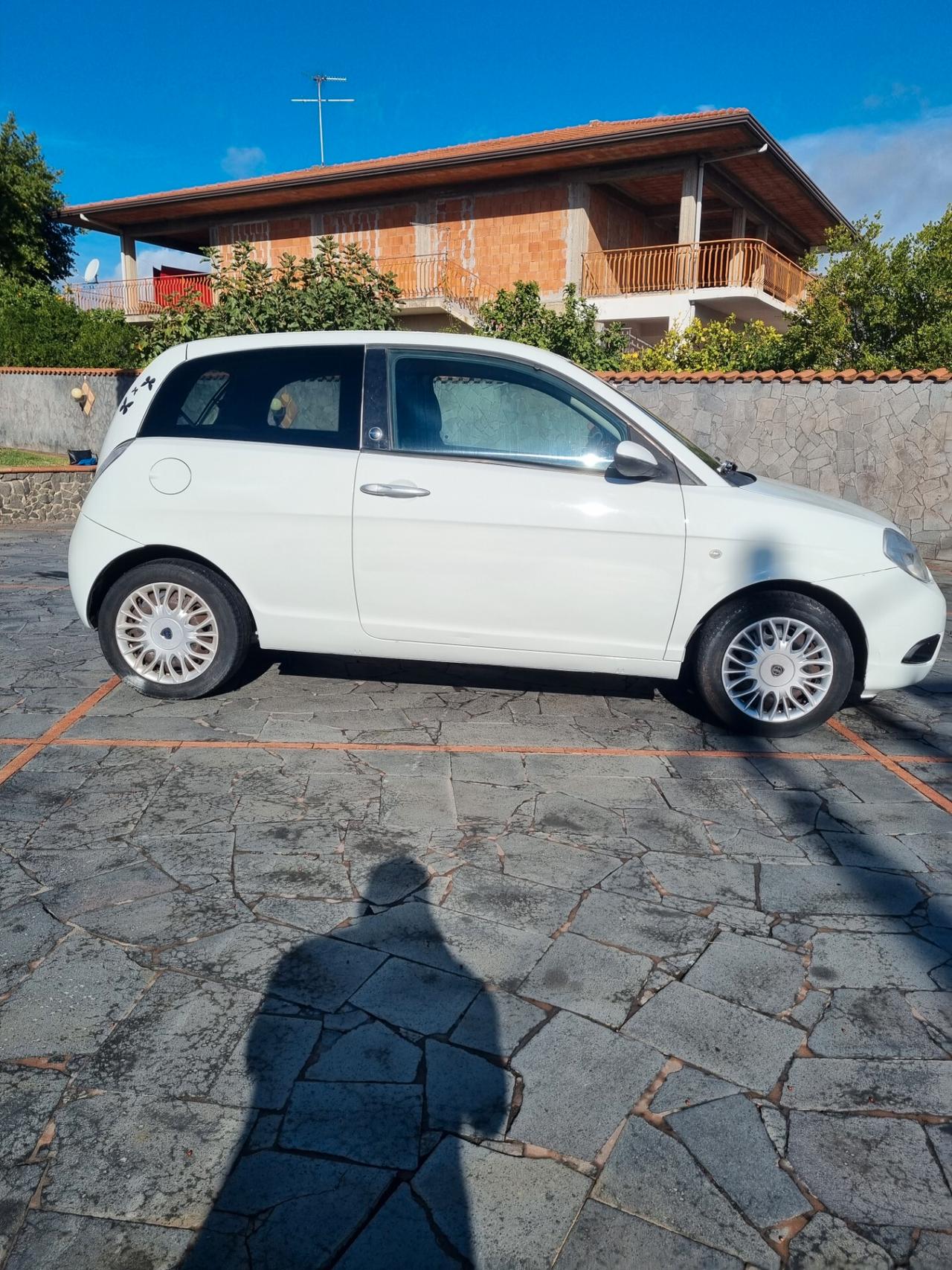 Lancia Ypsilon 1.4 Platino