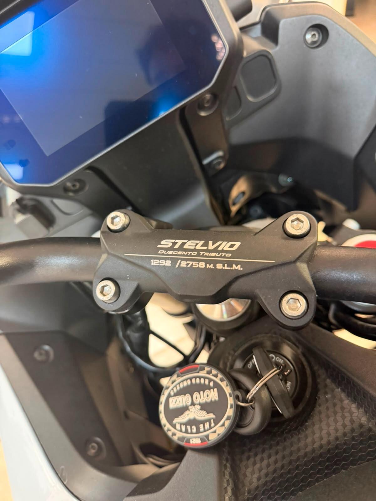 Moto Guzzi Stelvio DUECENTO TRIBUTO DEMO AZIENDALE