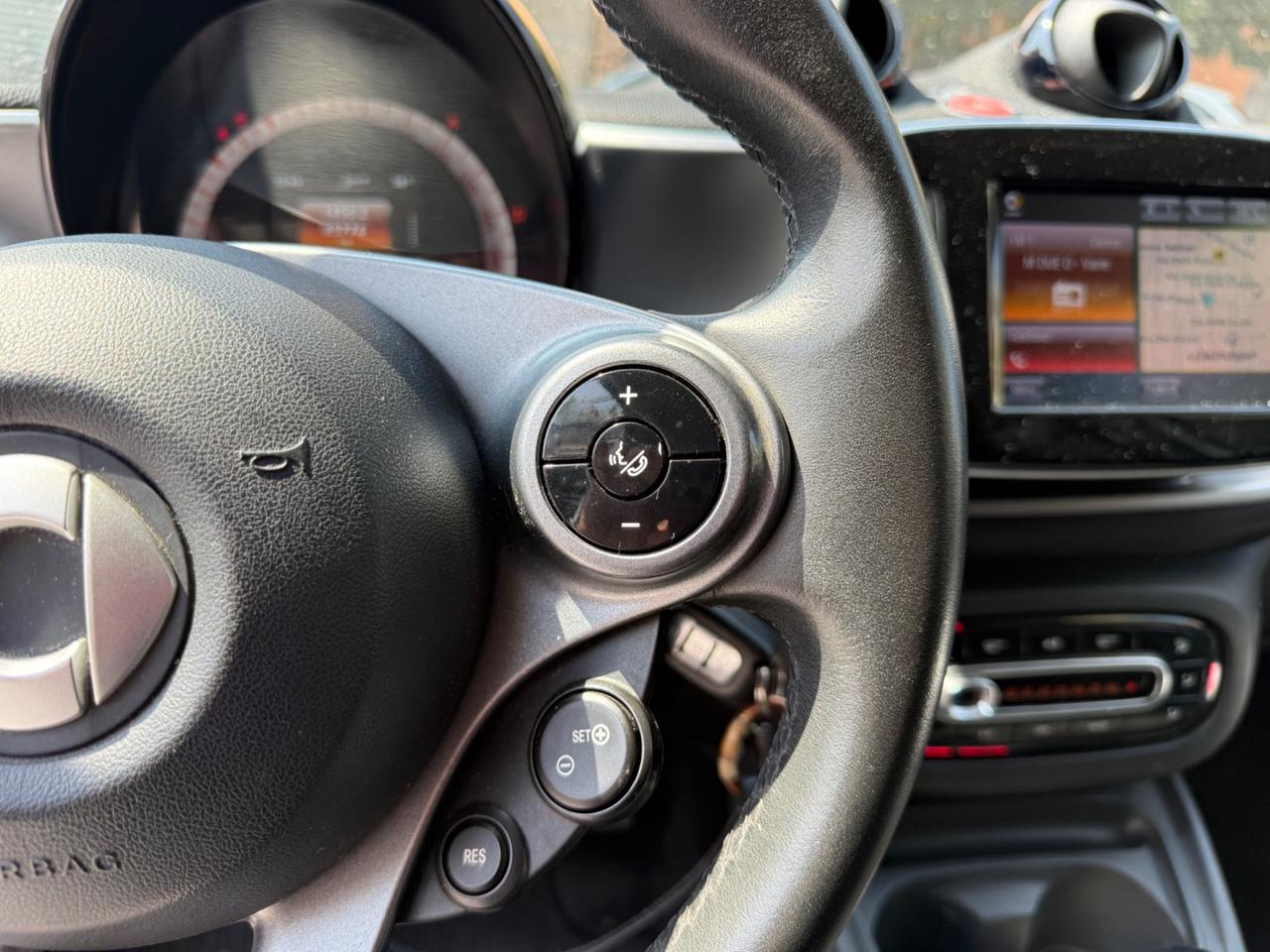 Smart ForFour 70 1.0 twinamic Passion Navigatore