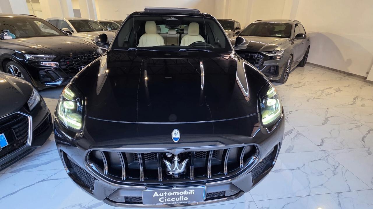 Maserati Grecale MHEV 330 CV AWD Modena