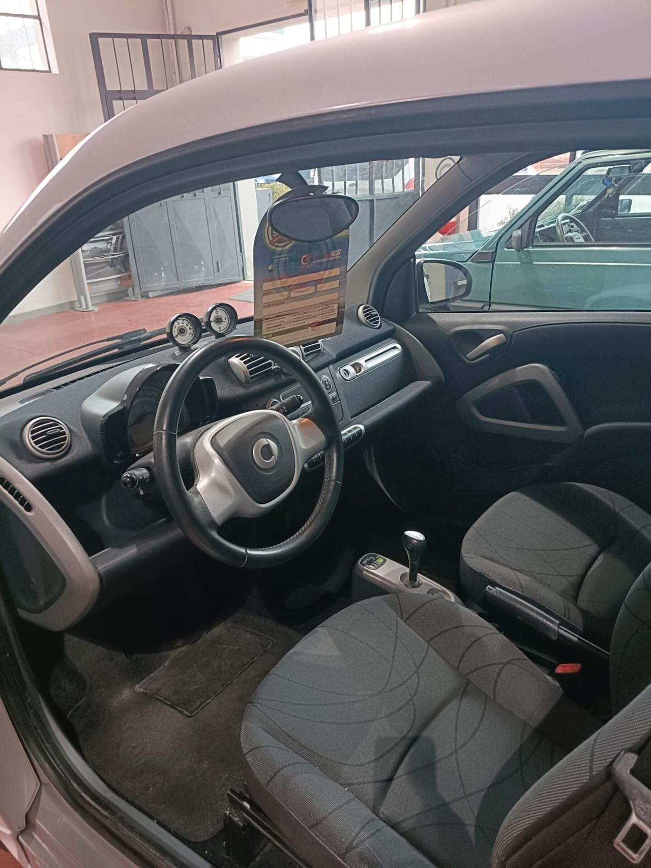 Smart ForTwo 1000 52 kW coupé passion-CLIMA-SERVO-CONTAGIRI-SOLO 87.000 KM