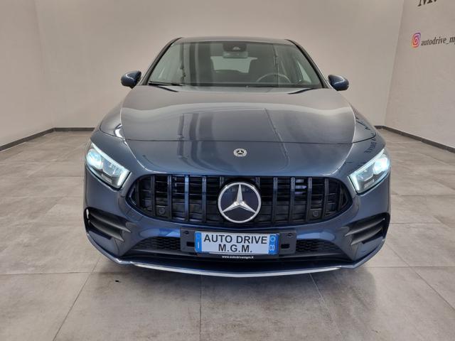 MERCEDES-BENZ A 180 d Automatic Premium