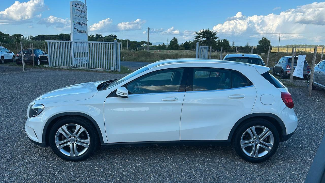 Mercedes-benz GLA 200 d Automatic Premium