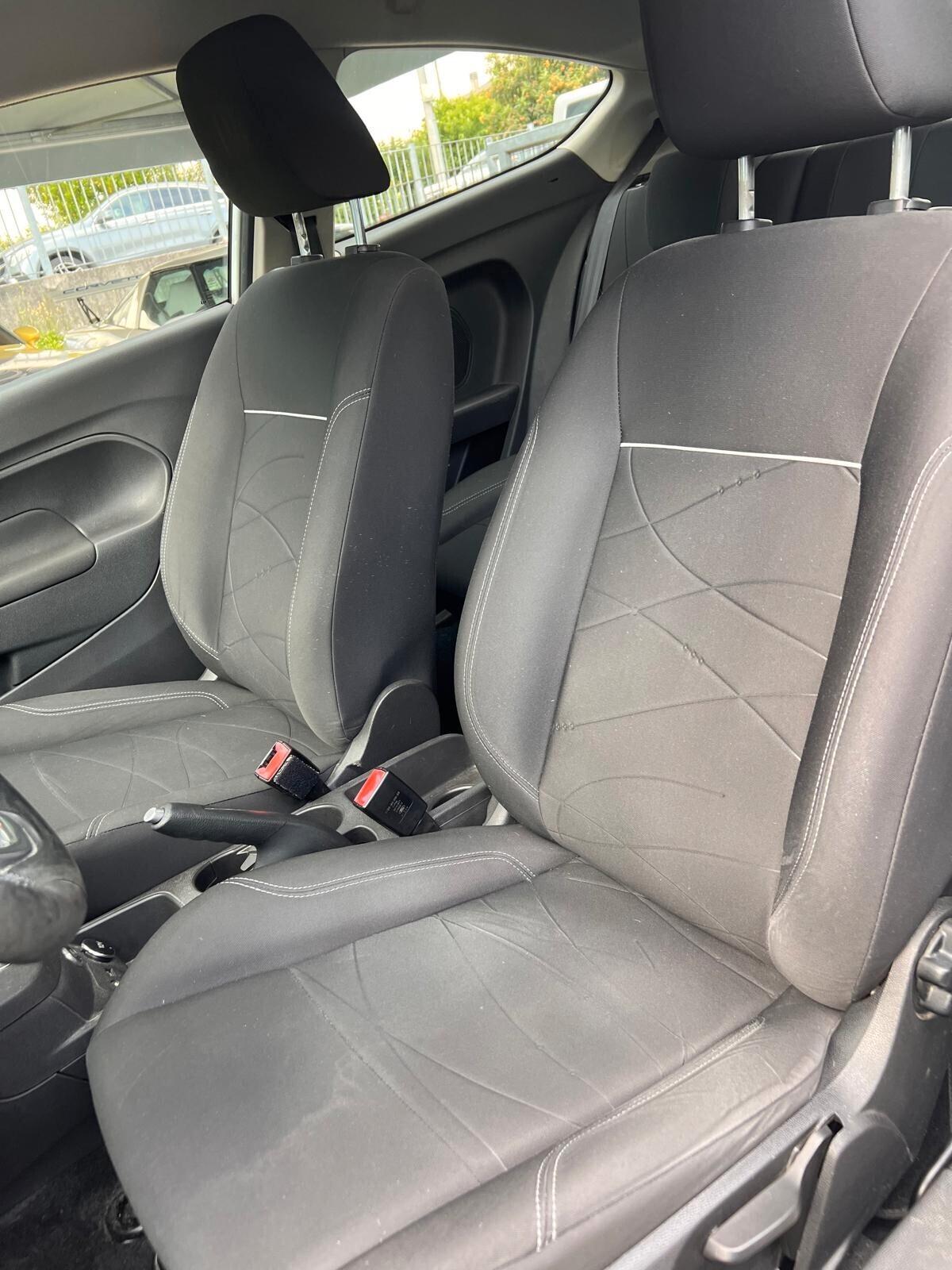 Ford Fiesta 1.4 GPL Titanium