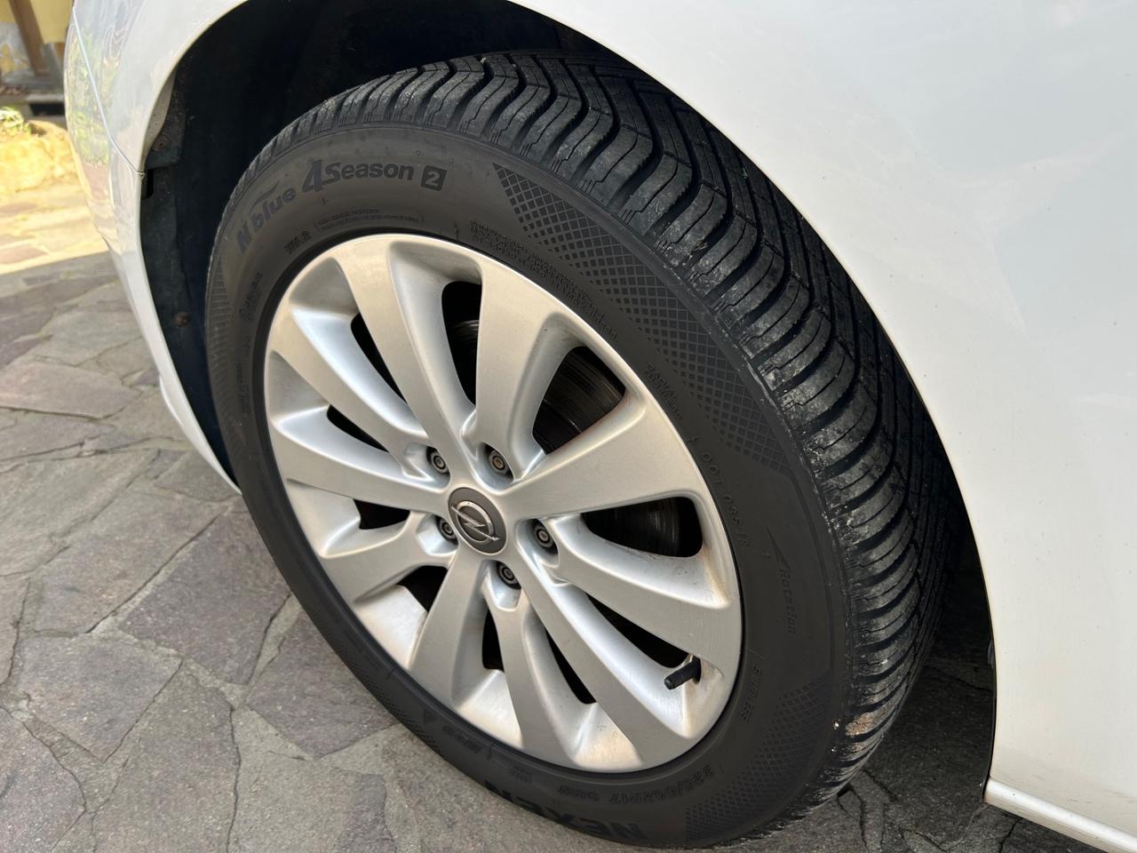 Opel Astra 1.6 CDTI 136CV