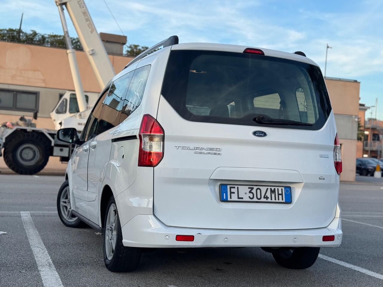 FORD TOURNEO COURIER 1.0ECOBOOST 12MESI DI GARANZIA